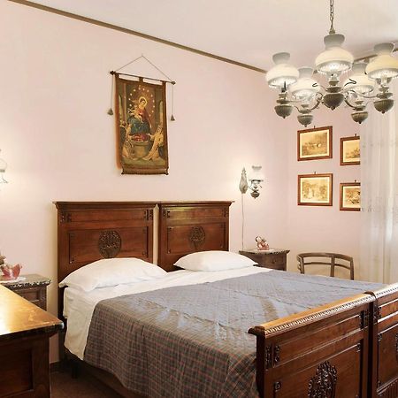 Appartamento Iris Cisterna dʼAsti Exterior foto